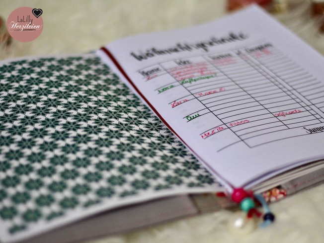 Ein Traveller-Notebook nähen ist ganz leicht. Es ist eine sehr flexible Art von Planer. Näh dir mit dem Freebook "Journal Alma" deine Kalenderhülle selber. Ein schnelles DIY-Geschenk.